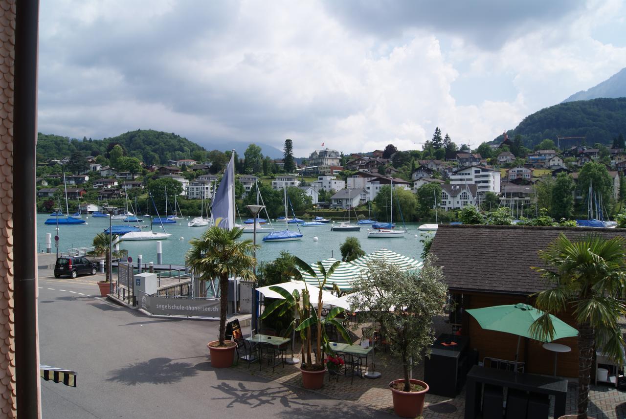 Hotel Schlosspintli Spiez Exteriör bild